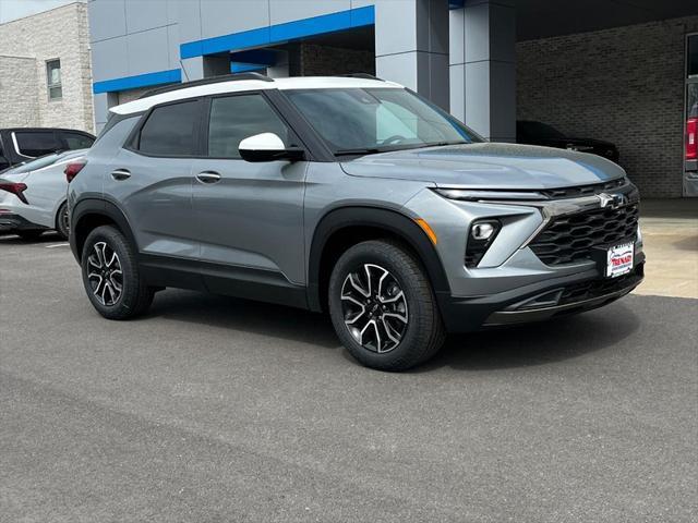new 2025 Chevrolet TrailBlazer car, priced at $30,180