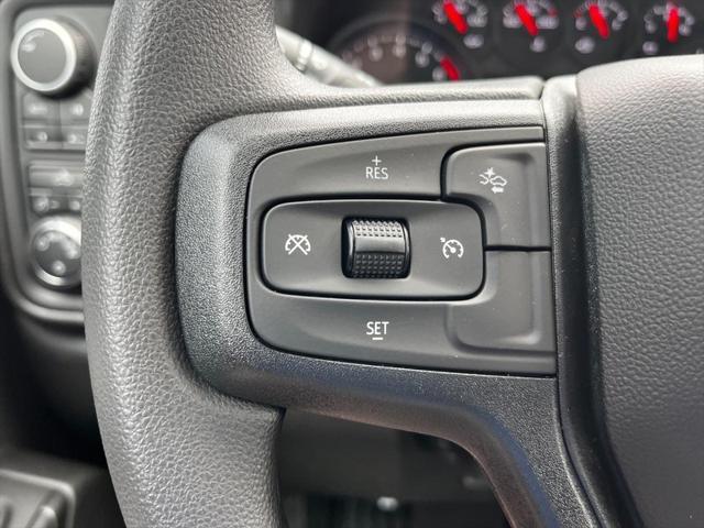 new 2025 Chevrolet Silverado 1500 car, priced at $39,220