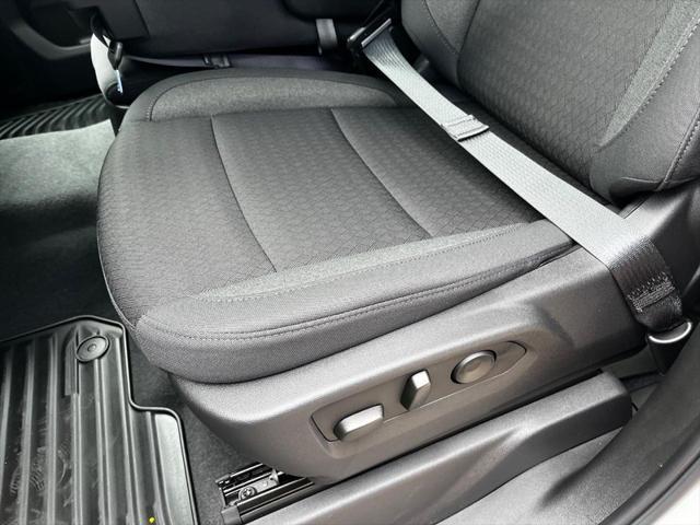 new 2025 Chevrolet Silverado 1500 car, priced at $39,220