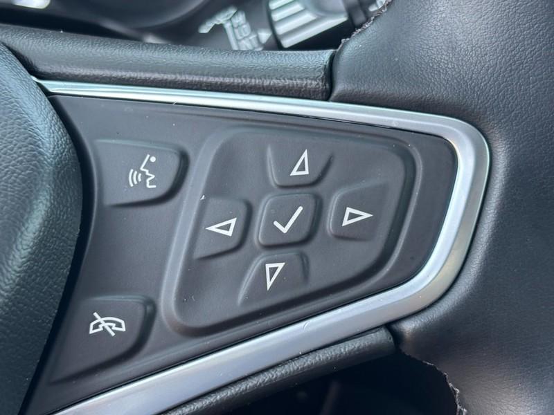 used 2023 Chevrolet Equinox car, priced at $24,590