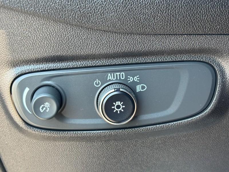 used 2023 Chevrolet Equinox car, priced at $24,590