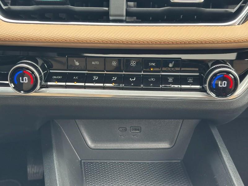 new 2026 Chevrolet Equinox car, priced at $38,390