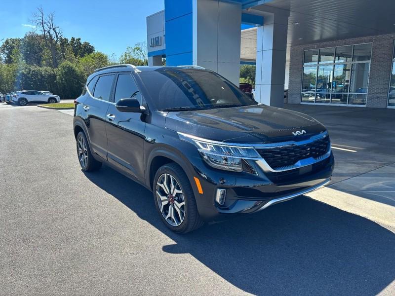 used 2023 Kia Seltos car, priced at $22,990