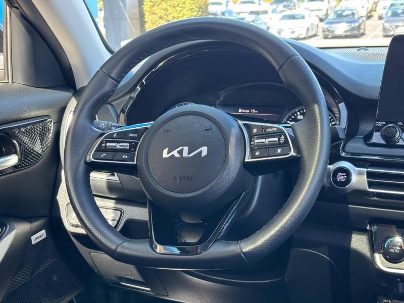 used 2023 Kia Seltos car, priced at $22,990