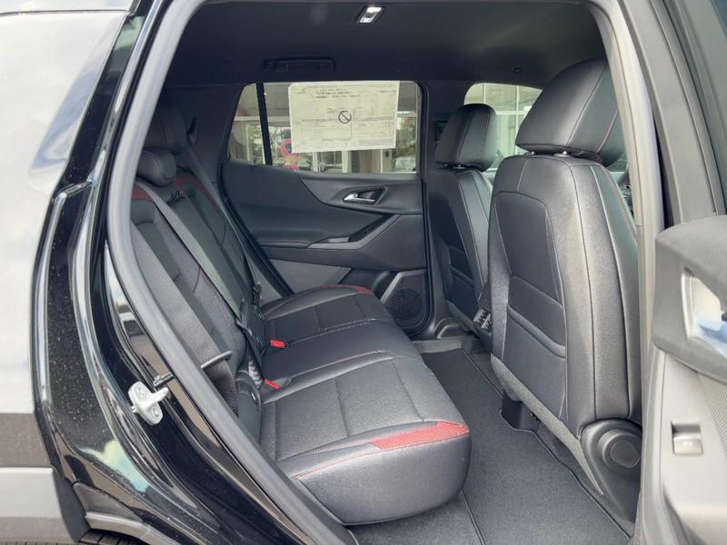 new 2026 Chevrolet Equinox car, priced at $33,445