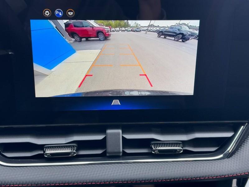 new 2026 Chevrolet Equinox car, priced at $33,445