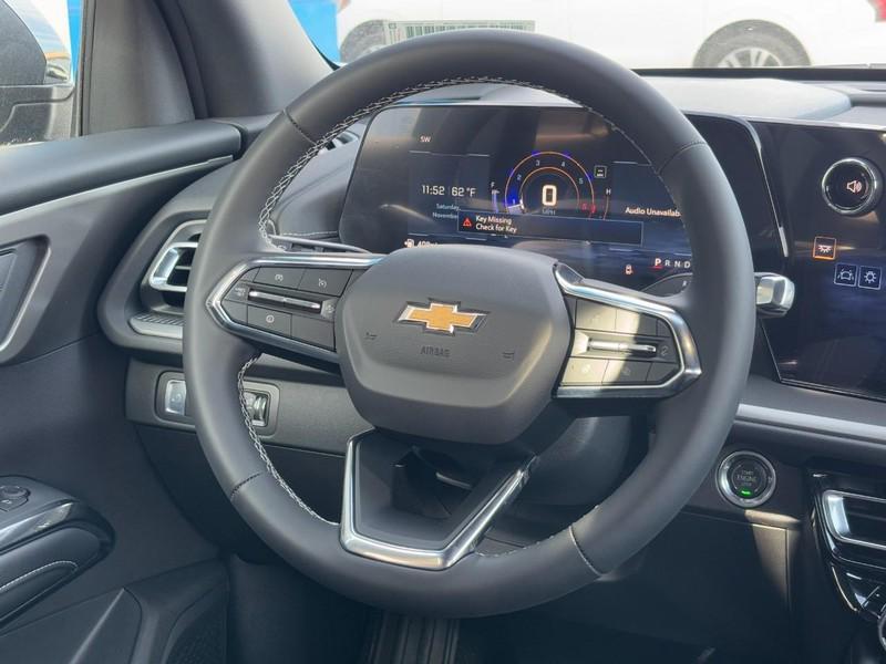 new 2026 Chevrolet Traverse car, priced at $44,215