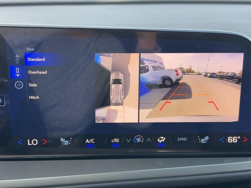 new 2026 Chevrolet Traverse car, priced at $44,215