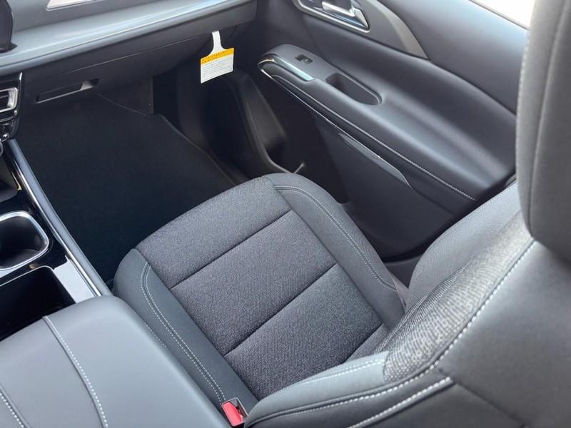 new 2026 Chevrolet Traverse car, priced at $44,215