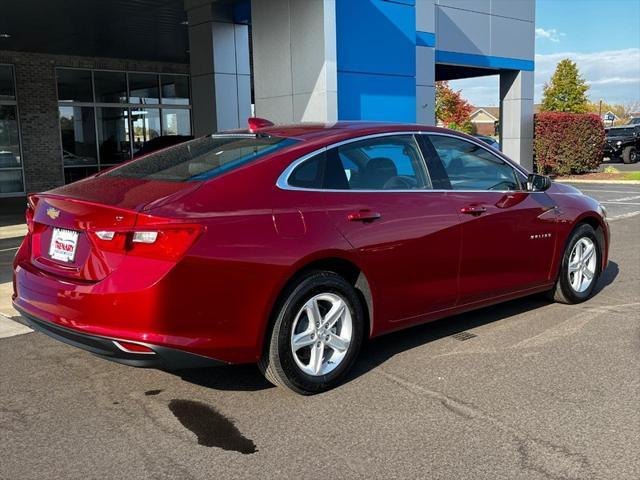 new 2024 Chevrolet Malibu car, priced at $24,565