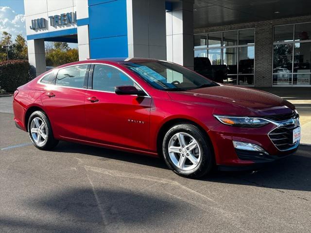 new 2024 Chevrolet Malibu car, priced at $24,565