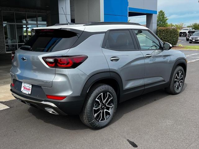 new 2025 Chevrolet TrailBlazer car, priced at $28,085