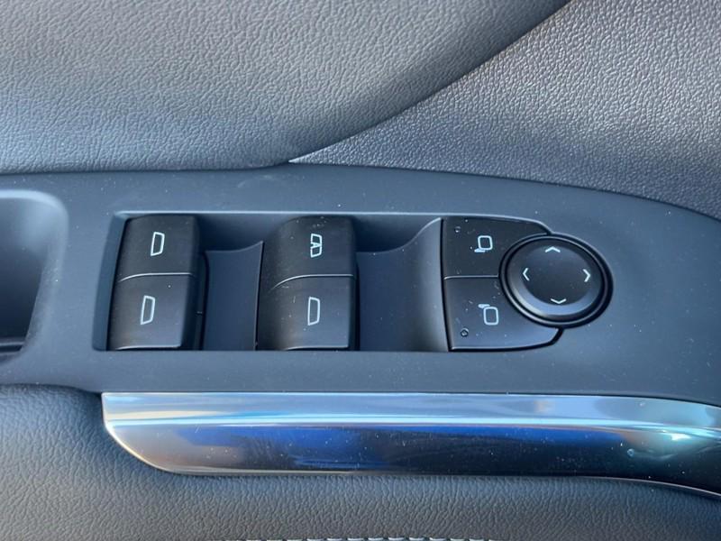 new 2026 Chevrolet Traverse car, priced at $44,105