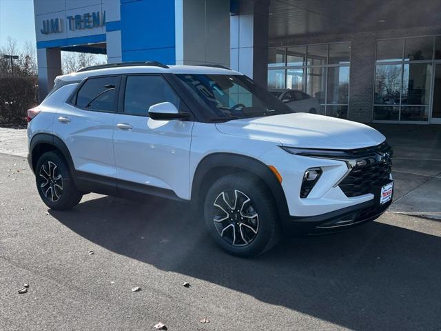 new 2025 Chevrolet TrailBlazer car, priced at $30,190