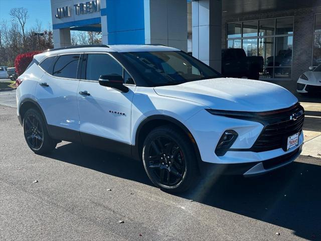 new 2025 Chevrolet Blazer car