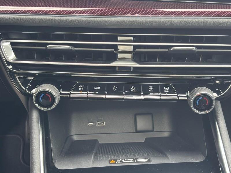 new 2026 Chevrolet Traverse car, priced at $54,555