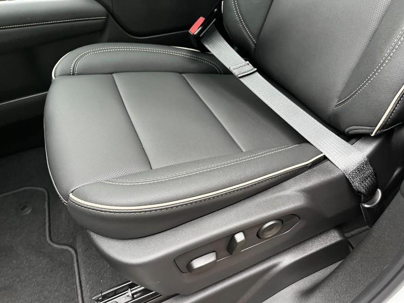 new 2025 Chevrolet Suburban car, priced at $78,905