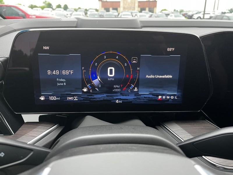 new 2025 Chevrolet Suburban car, priced at $78,905