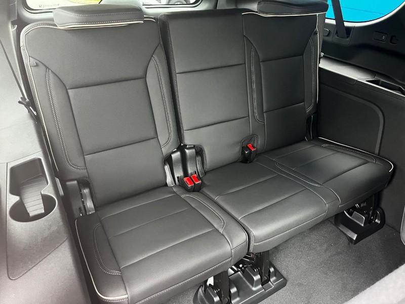 new 2025 Chevrolet Suburban car, priced at $78,905