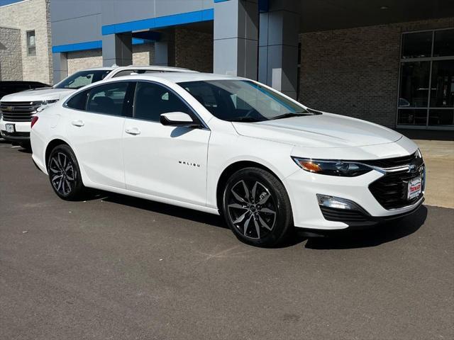 new 2025 Chevrolet Malibu car, priced at $25,670