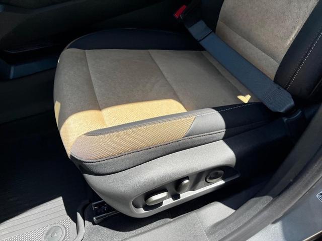 new 2026 Chevrolet Equinox car, priced at $31,095