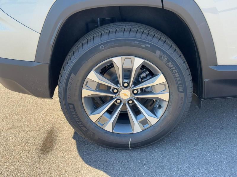 new 2026 Chevrolet Equinox car, priced at $28,446