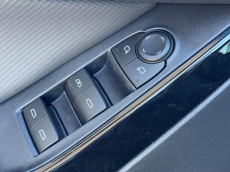 new 2026 Chevrolet Equinox car, priced at $28,446