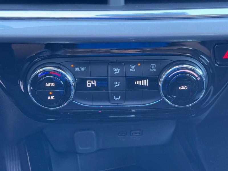 new 2025 Chevrolet Trax car, priced at $22,595