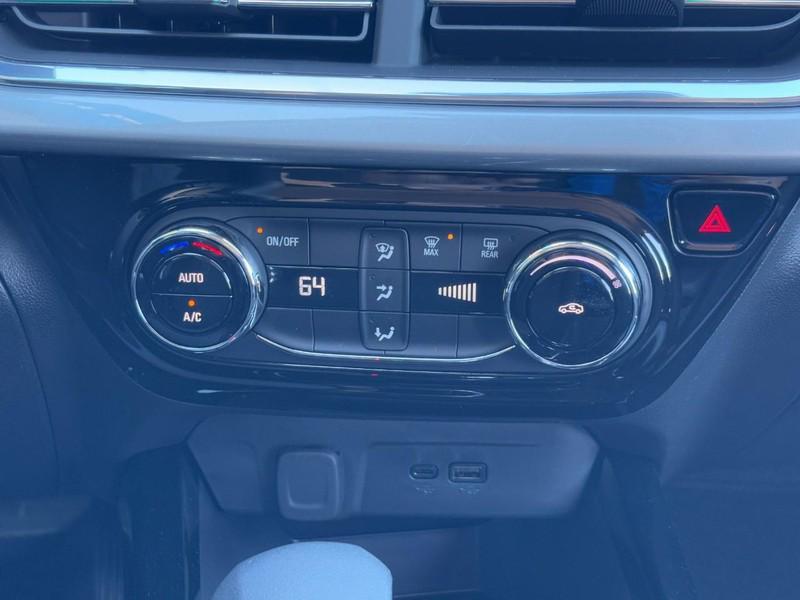 new 2025 Chevrolet Trax car, priced at $22,595