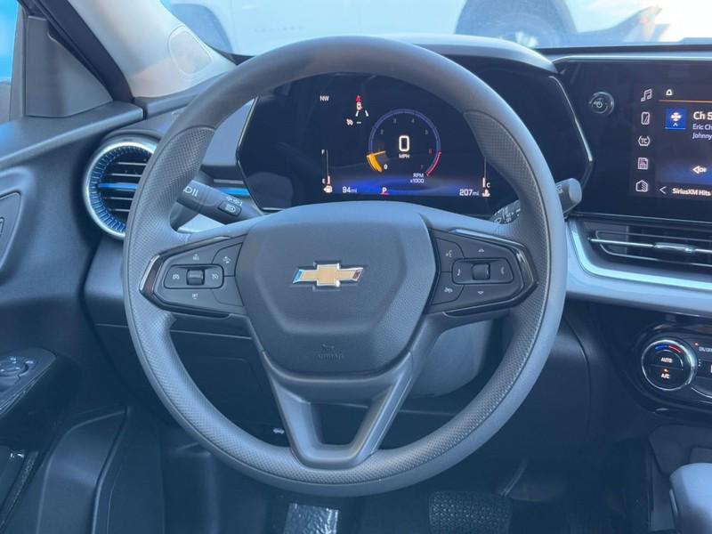 new 2025 Chevrolet Trax car, priced at $22,595