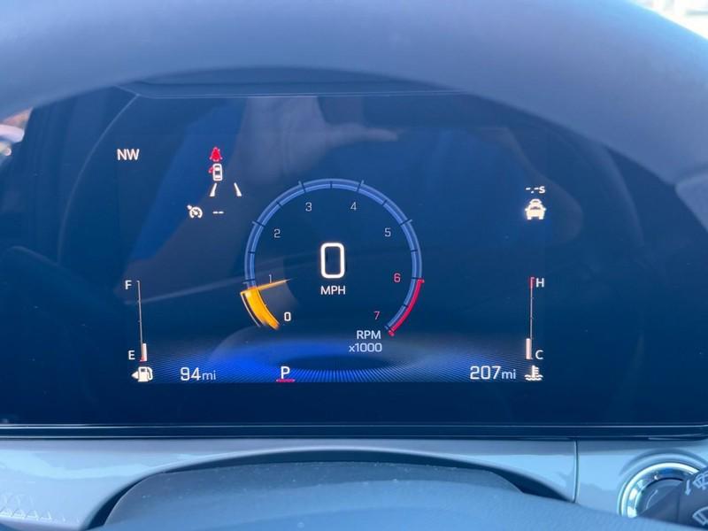 new 2025 Chevrolet Trax car, priced at $22,595