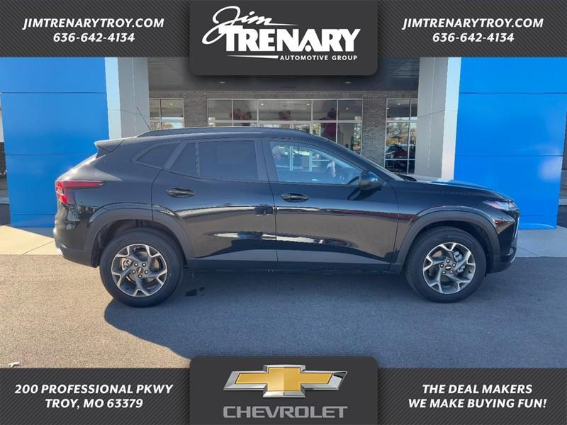 new 2025 Chevrolet Trax car, priced at $22,595