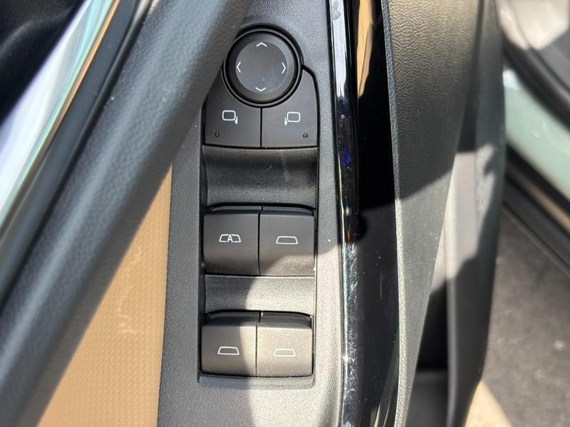 new 2026 Chevrolet Equinox car, priced at $30,096