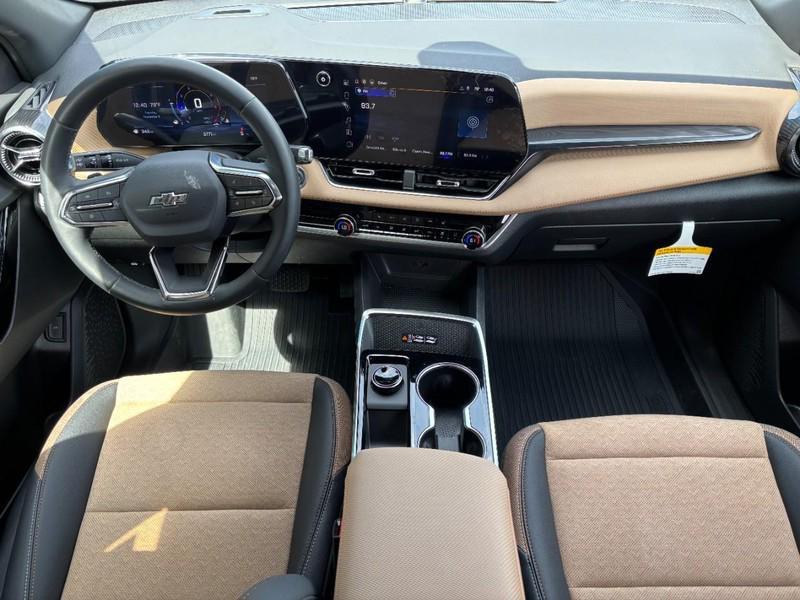 new 2026 Chevrolet Equinox car, priced at $30,096