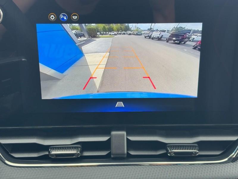 new 2026 Chevrolet Equinox car, priced at $33,345