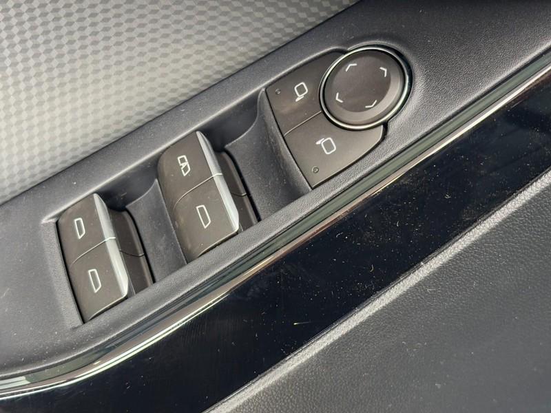 new 2026 Chevrolet Equinox car, priced at $33,345