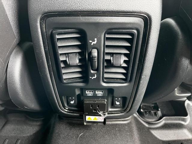 used 2020 Jeep Grand Cherokee car, priced at $39,995
