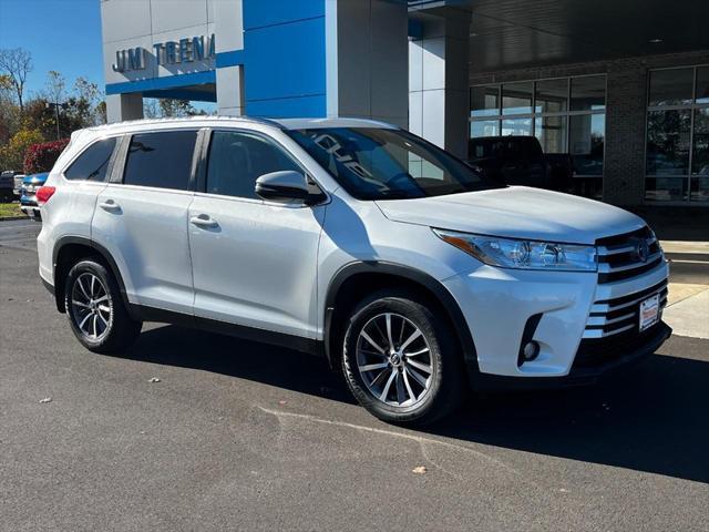 used 2019 Toyota Highlander car, priced at $22,795