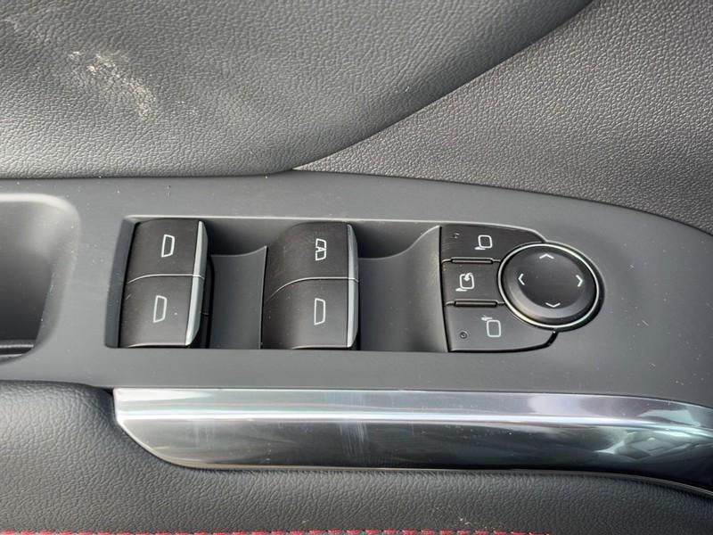 new 2026 Chevrolet Traverse car, priced at $55,895