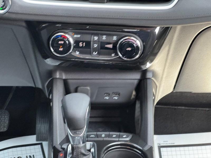 new 2025 Chevrolet TrailBlazer car, priced at $26,095