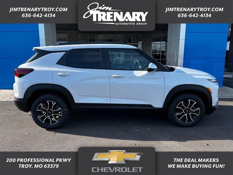 new 2025 Chevrolet TrailBlazer car, priced at $30,265