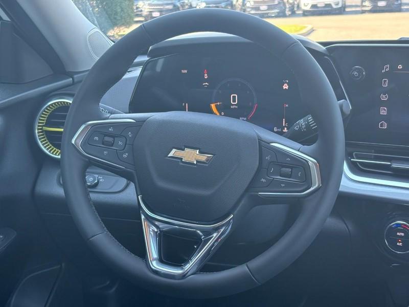 new 2025 Chevrolet Trax car, priced at $24,785