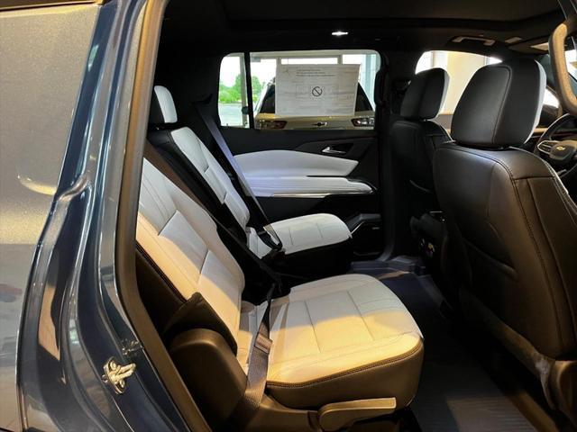 new 2025 Chevrolet Traverse car, priced at $55,220
