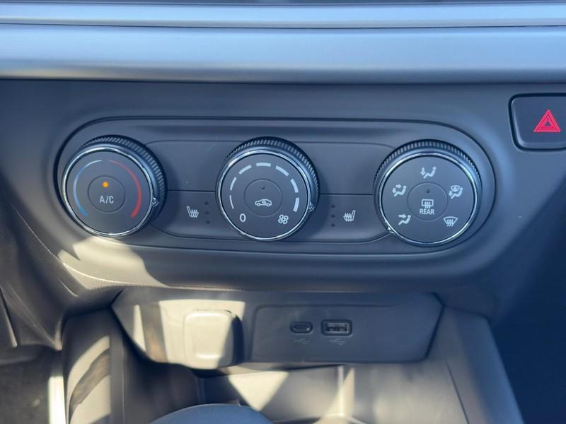 new 2025 Chevrolet Trax car, priced at $23,834