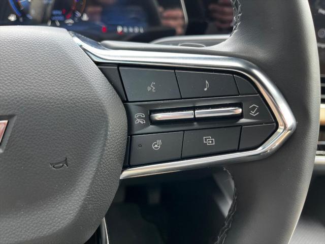 new 2025 Chevrolet Equinox car, priced at $31,880