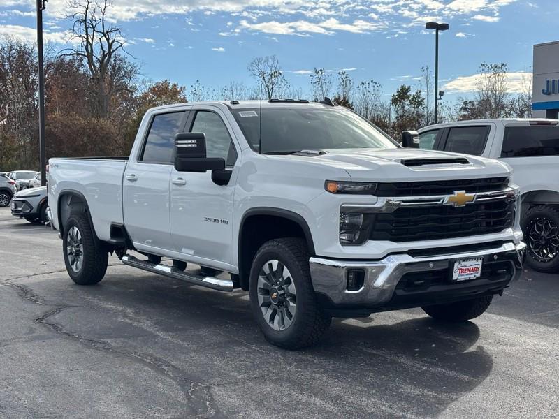 new 2026 Chevrolet Silverado 3500 car, priced at $67,700