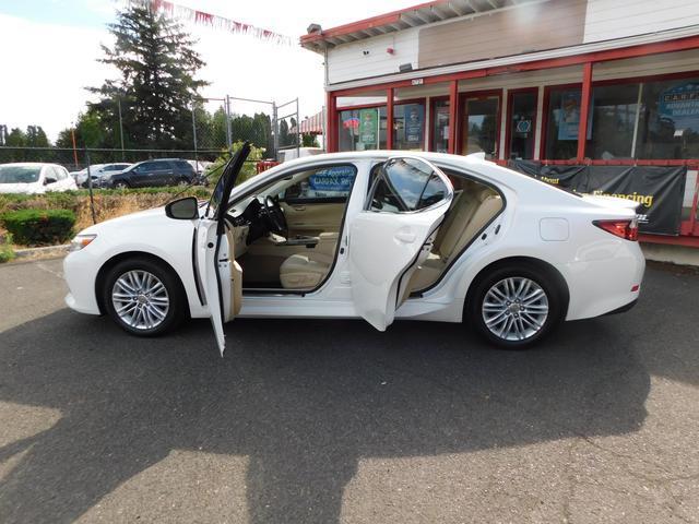 used 2015 Lexus ES 350 car, priced at $17,495