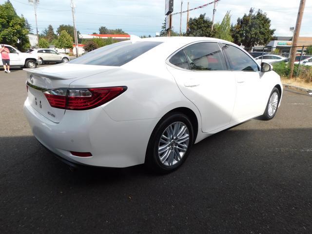 used 2015 Lexus ES 350 car, priced at $17,495