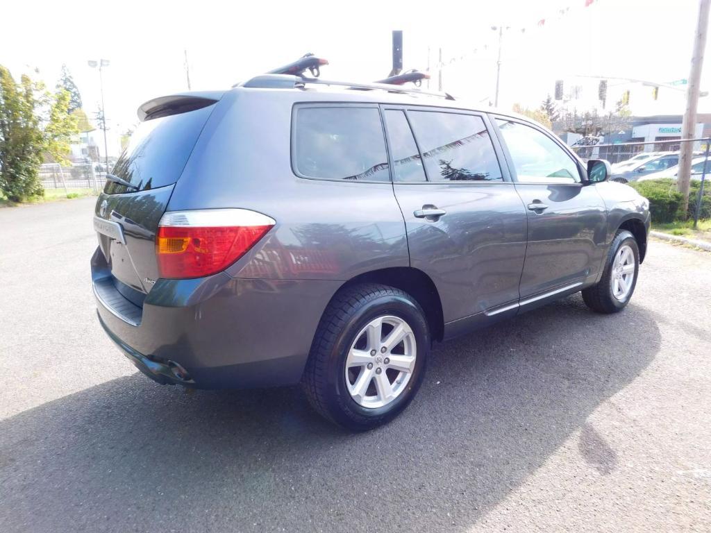 used 2010 Toyota Highlander car, priced at $8,995