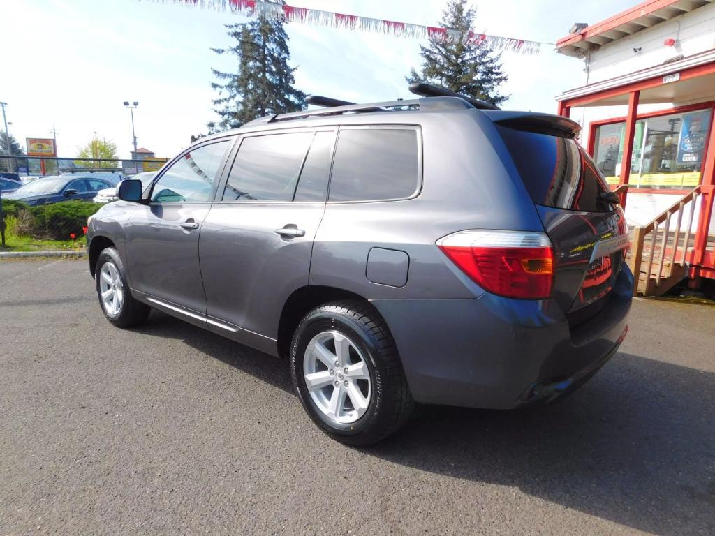 used 2010 Toyota Highlander car, priced at $8,995